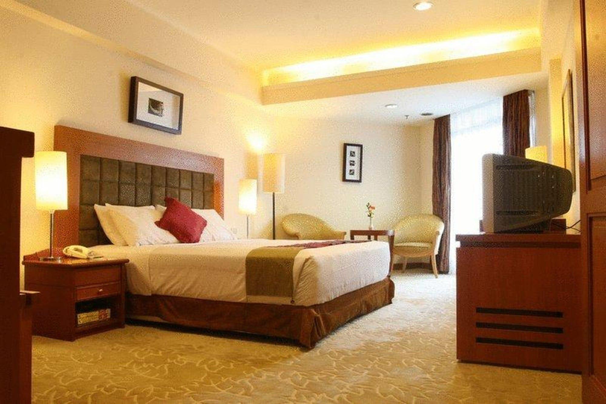 Hotel Bidakara ג'קרטה מראה חיצוני תמונה