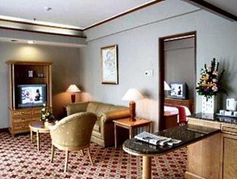 Hotel Bidakara ג'קרטה מראה חיצוני תמונה