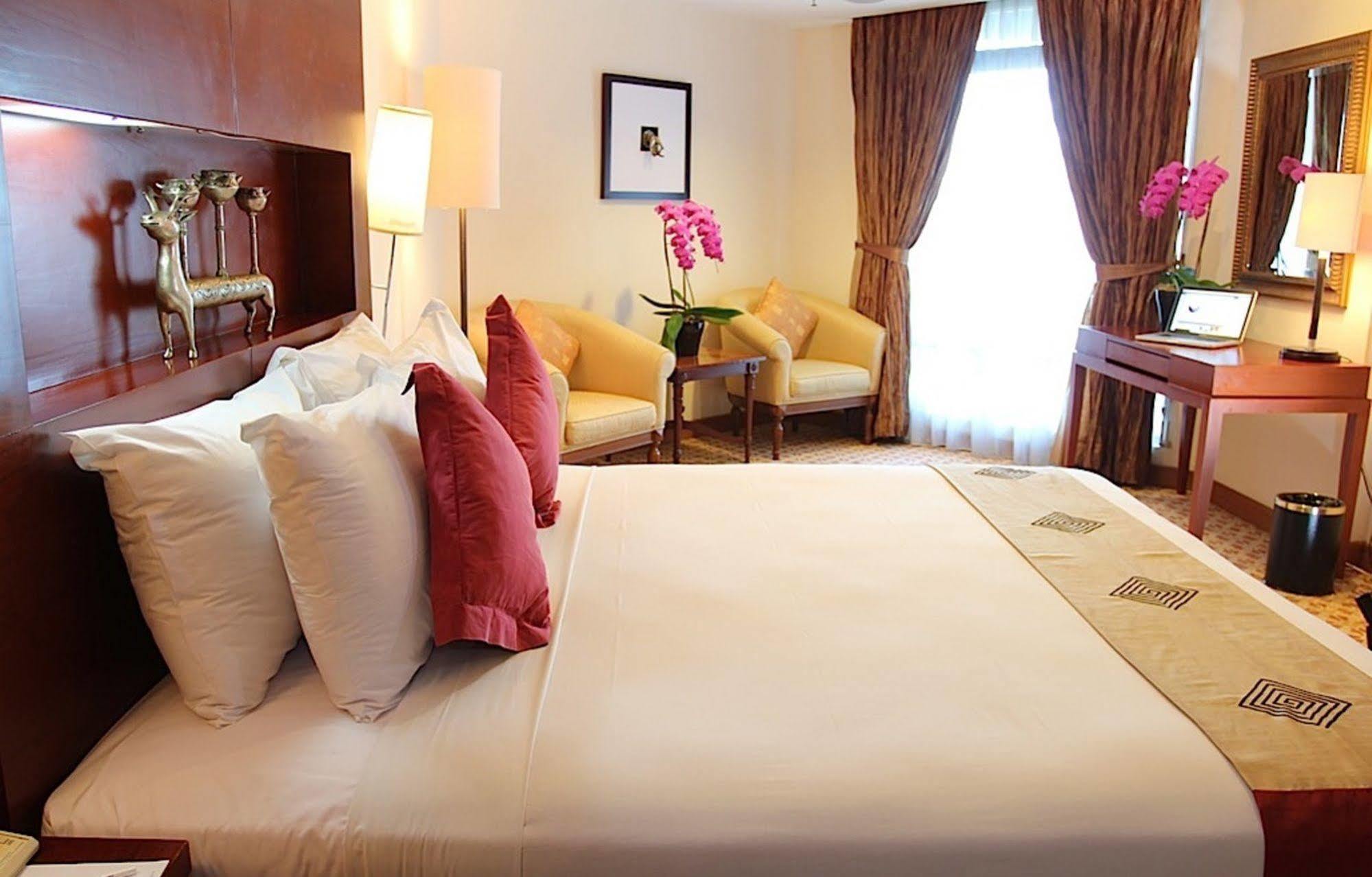 Hotel Bidakara ג'קרטה מראה חיצוני תמונה